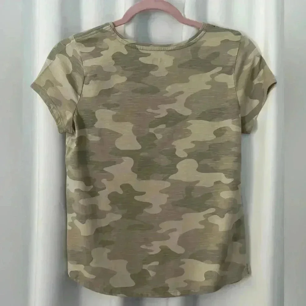 SO Girls Graphic Peace Sign Short Sleeve Camo T-shirt (606)